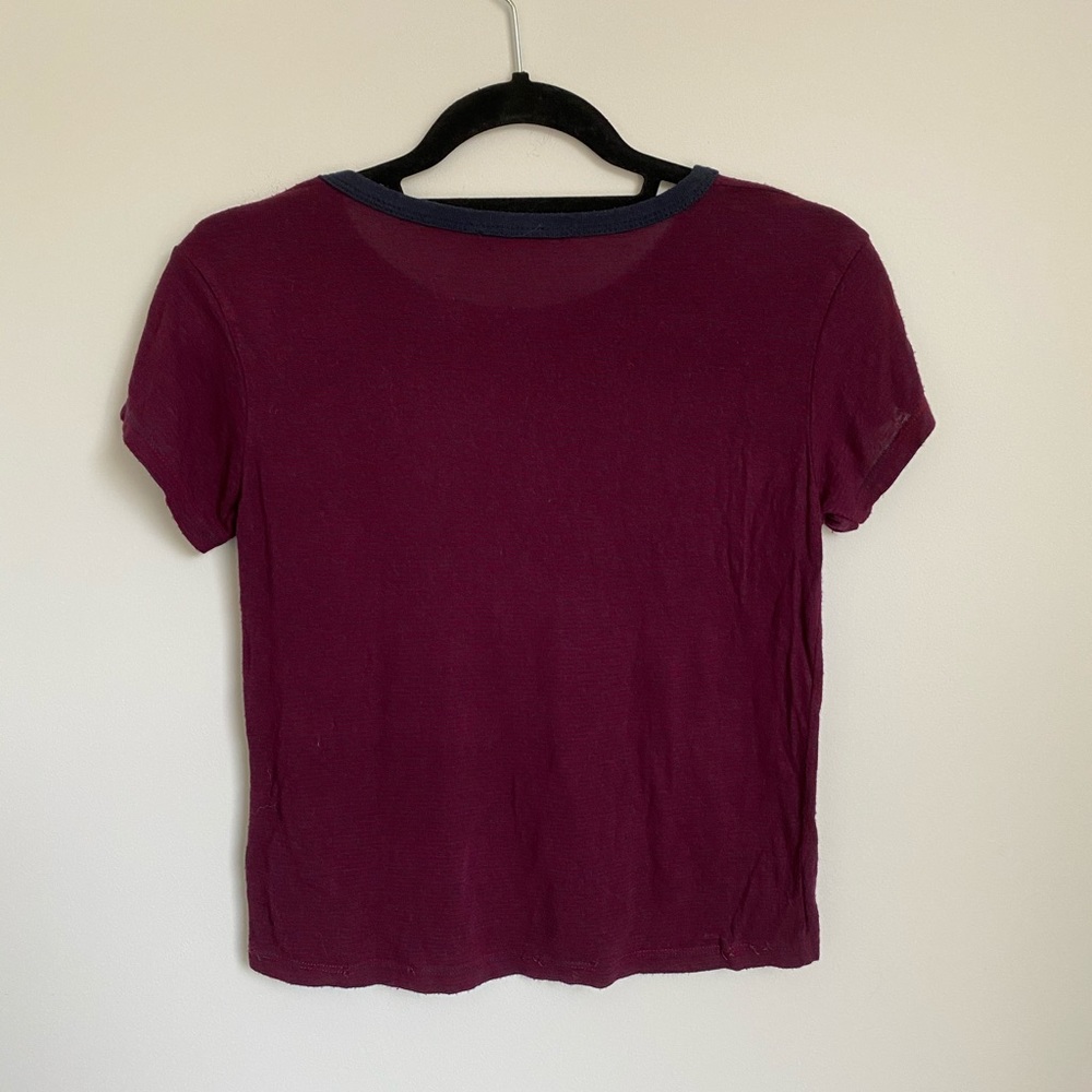 Brandy Melville t shirt - Picture 2 of 4